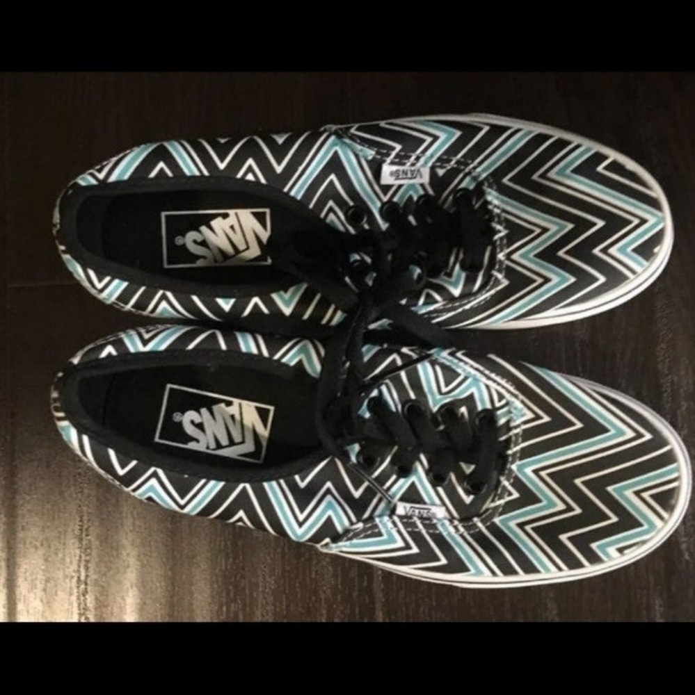 VANS Authentic. Unisex